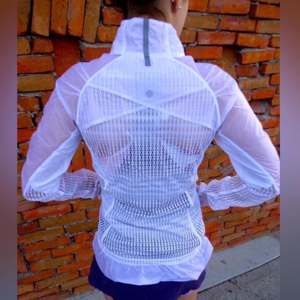 Lululemon Run: Wild Jacket Concord Grape Purple Nothin’ To Hide Mesh Wind Light - Picture 8 of 16